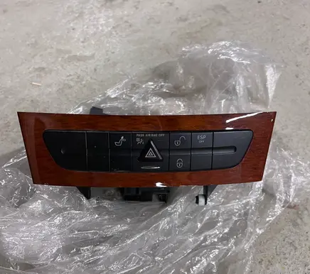 Mercedes-Benz ML W164 Other under body part A2118705390