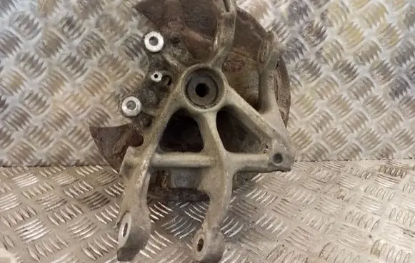 Peugeot 508 Rear wheel hub spindle/knuckle 
