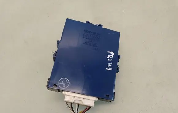 Toyota Prius (NHW20) Gateway control module 8911147030 2324005091