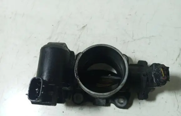 Toyota Avensis T250 Throttle valve