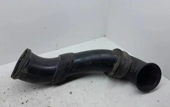 Audi Q7 4L Air intake hose/pipe 7L6129752B