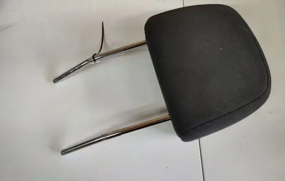 Nissan Almera Tino Front seat headrest 