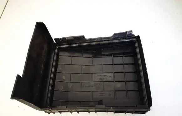 Seat Leon (1P) Fuse box cover 1K0937132F