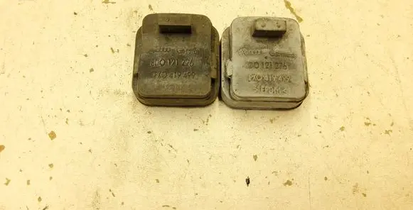 Radiator mount bracket