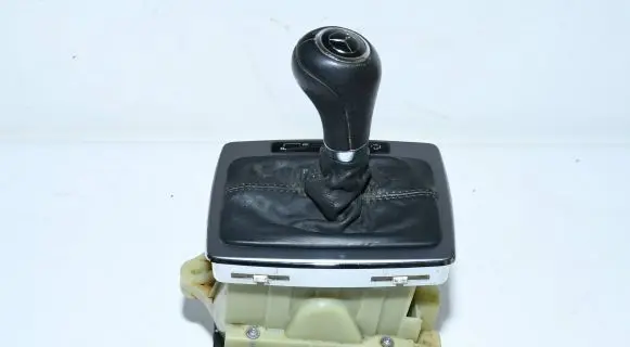 Mercedes-Benz C W204 Lift Jack A2042673724