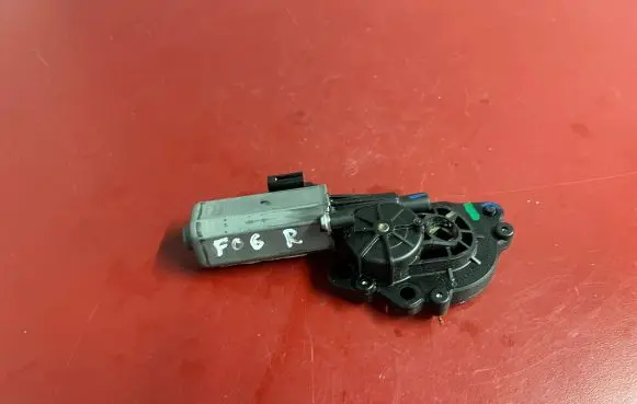 BMW 6 F06 Gran coupe Seat adjustment motor P1109800503 P1-10980-05-03