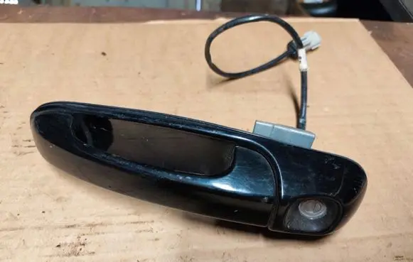 Jeep Grand Cherokee (WJ) Front door exterior handle 5GG27TRMAA