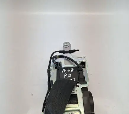 Mercedes-Benz E C207 W207 Front seatbelt A2078603685