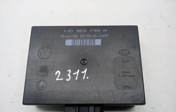 Volkswagen PASSAT B5.5 Comfort/convenience module 1J0959799H 5DK00795100