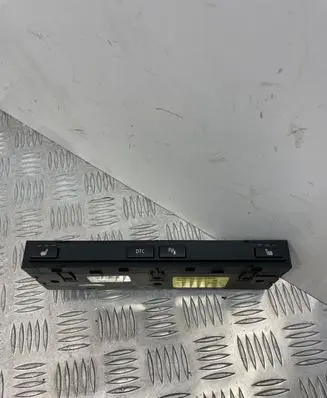 BMW 5 E60 E61 Seat heating switch 6952479 393280 13580362