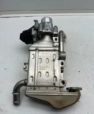 Mercedes-Benz Vito Viano W447 EGR valve cooler A6541402801 2331430984 Q011AK0016