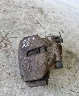 Volkswagen PASSAT B5.5 Front brake caliper