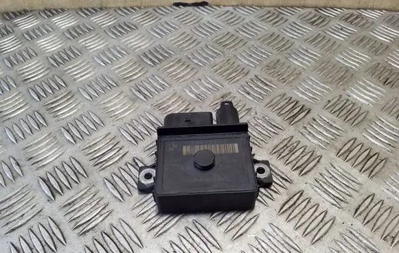 BMW 5 GT F07 Glow plug pre-heat relay 780015603 0522140102
