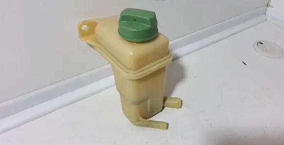 Power steering fluid tank/reservoir