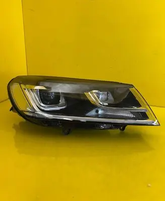 Volkswagen Touareg II Headlight/headlamp 7P1941752B