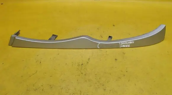 Under headlight/headlamp trim