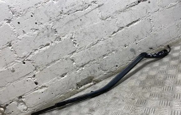 Jaguar XF X250 Front wiper blade arm