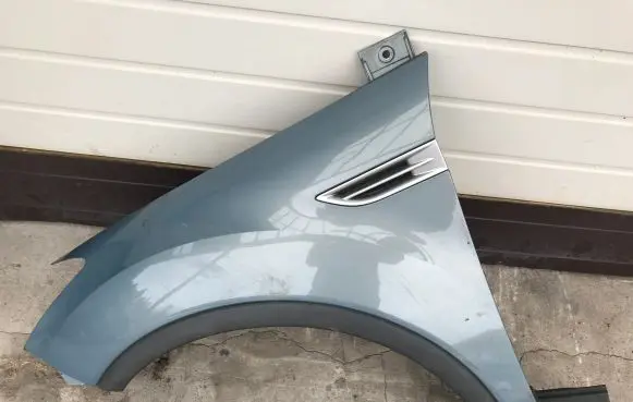 Ford Kuga I Fender