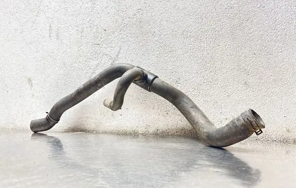 Opel Insignia A Coolant pipe/hose 565563897