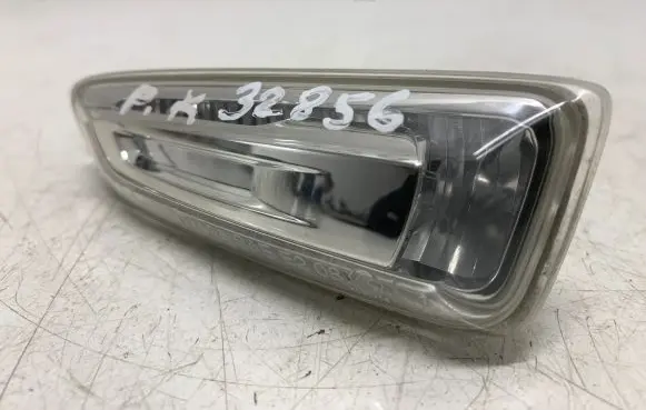 Opel Astra K Front fender indicator light 13491088 010137