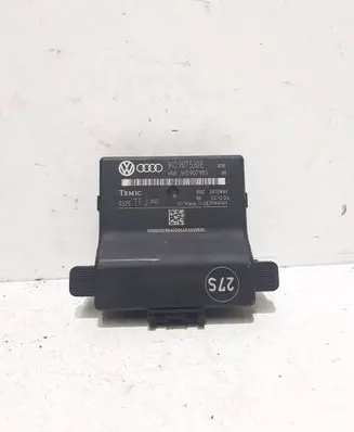 Volkswagen Golf V Gateway control module 1K0907530E 0325 1K0907951