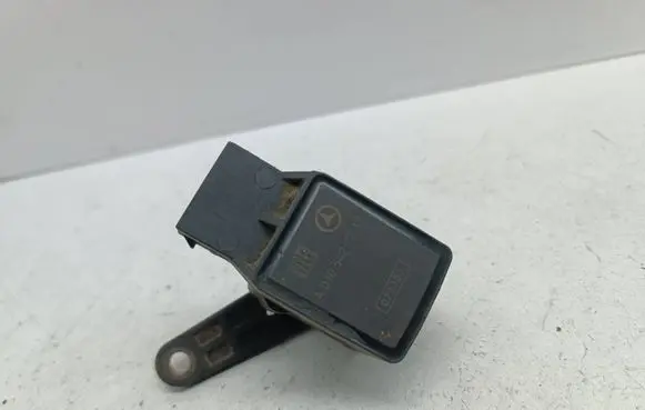 Mercedes-Benz S W220 Air suspension front height level sensor A0105427717 0105427717