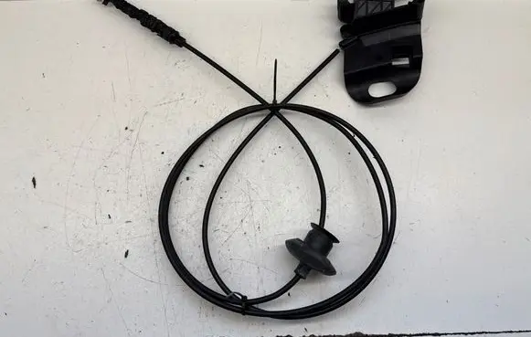 Peugeot 308 Engine bonnet (hood) release handle 