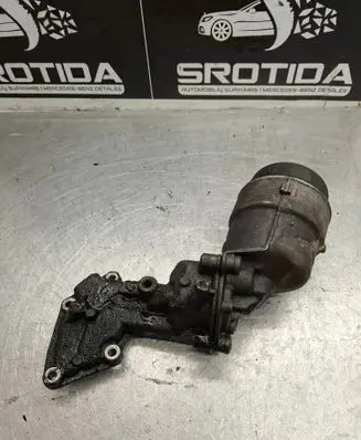 Mercedes-Benz E W211 Oil filter mounting bracket 6740273366