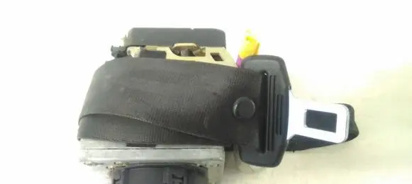 Volkswagen Golf IV Front seatbelt 1j3857706j