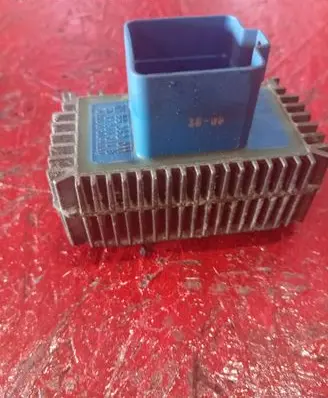 Opel Zafira B Glow plug pre-heat relay 55353011 51299014B