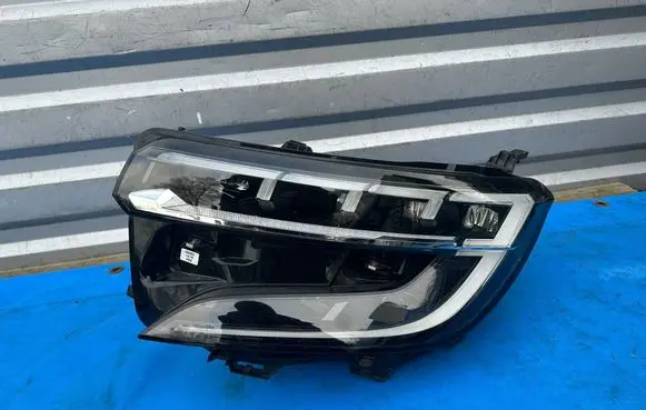Renault Austral Headlight/headlamp 260609504R