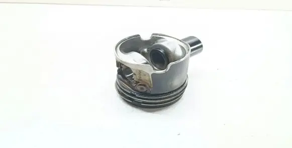 BMW X1 E84 Piston 13R3 08402R