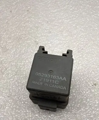 Chrysler Grand Voyager V Glow plug pre-heat relay 05293163AA