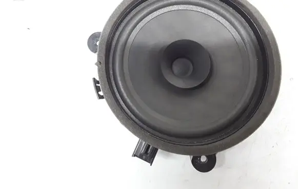 Volvo V50 Rear door speaker