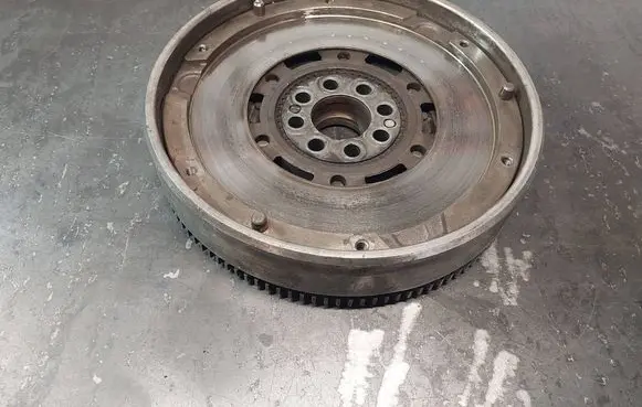 BMW 3 E46 Flywheel 21211223712