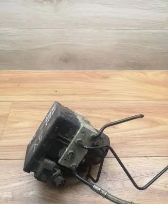 Volkswagen Golf V ABS Pump 1K0907379AC 00005305H0 10096003593