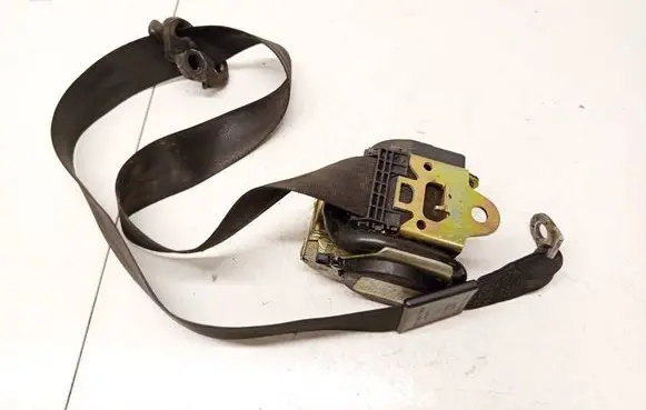 Audi A6 S6 C5 4B Front seatbelt 560585901