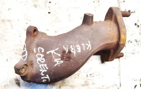 KIA Sorento Exhaust manifold