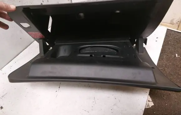 Citroen C4 II Glove box 9671431377 00047023 9671471177