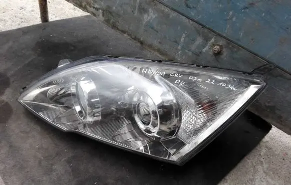 Honda CR-V Headlight/headlamp