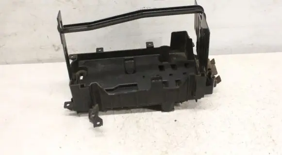 Opel Mokka Battery tray 95933269