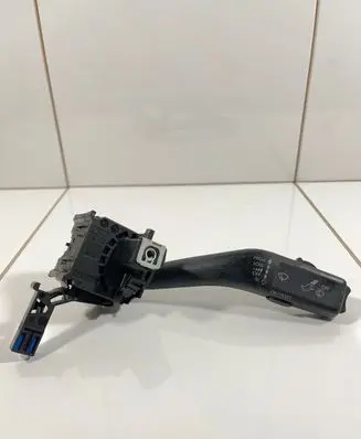 Skoda Octavia Mk2 (1Z) Wiper control stalk 1K0953519L 01203517