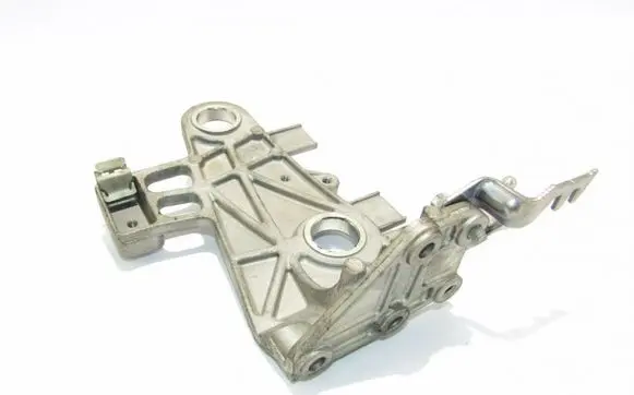 Mercedes-Benz C W204 Engine mounting bracket A6510902241