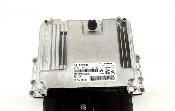 Peugeot 5008 II Engine control unit/module 9856345480 0281039556