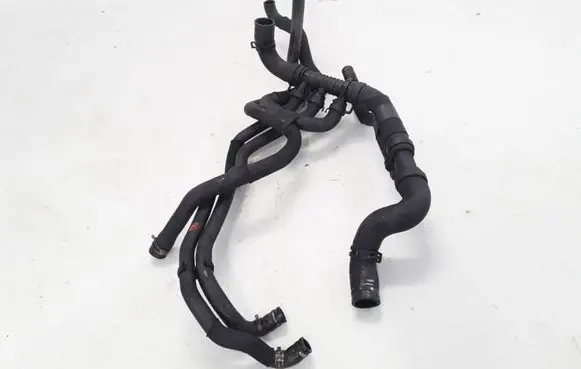 Renault Scenic II - Grand scenic II Engine coolant pipe/hose 8200170888