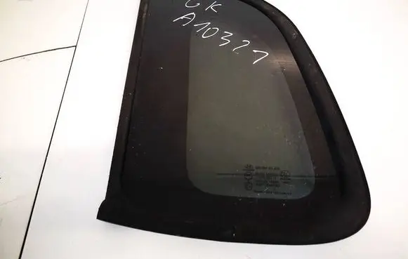 Hyundai Tucson JM Rear side window as3