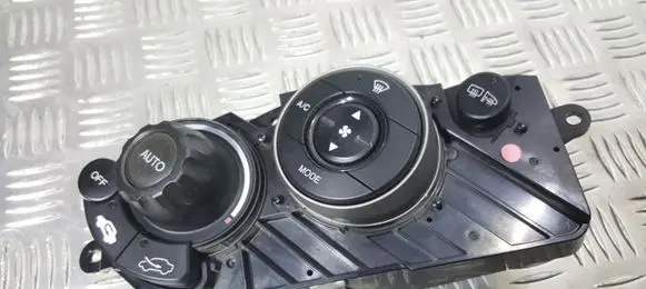 Honda Civic Climate control unit 79600SMJE4 05W49E