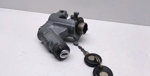 Volkswagen Golf II Ignition lock 171905851