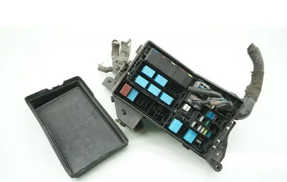 Lexus IS 220D-250-350 Fuse box set