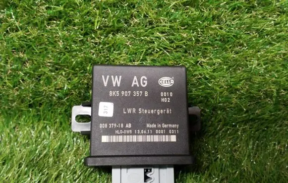 Audi A4 S4 B8 8K Light module LCM 8K5907357B